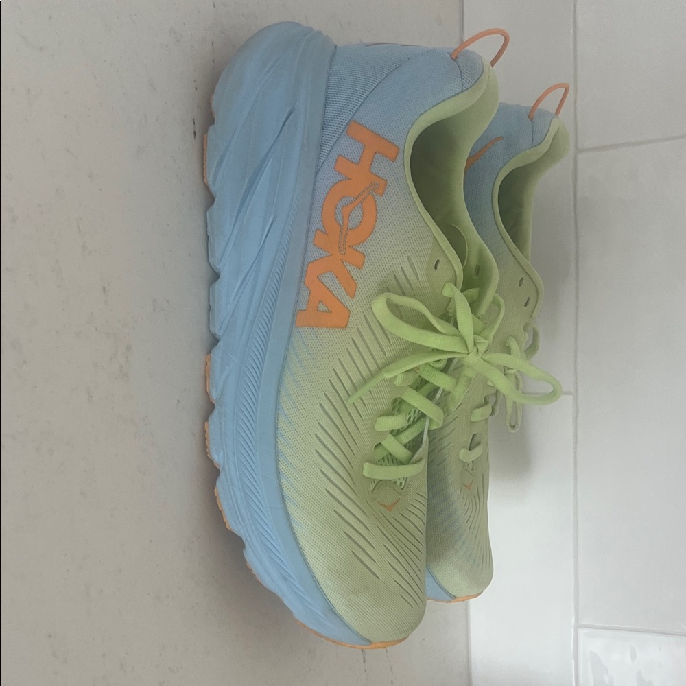 Hoka Rincon 3 women’s Trail Shoes in Light Blue, Lime Green. Size 8 worn once!